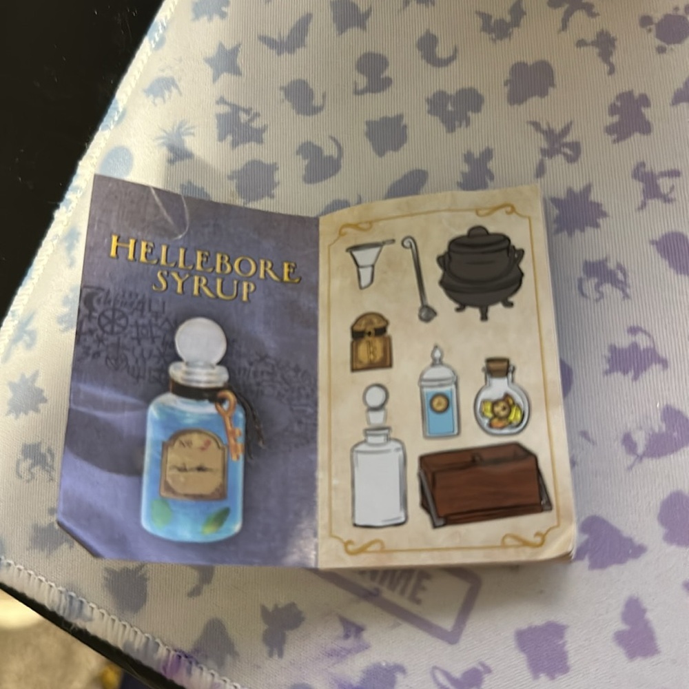 MGA miniverse Harry Potter Make it Mini Potions - Hellebore Syrup